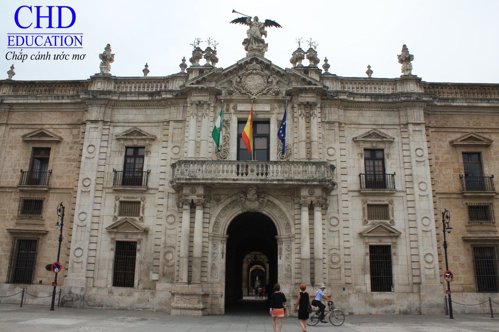 Trường đại học tại Tây Ban Nha